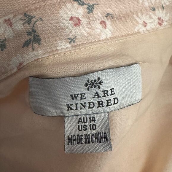 We Are Kindred Isobel Linen Button Down Belted Shirt Dress in blush floral 10 - Picture 6 of 7